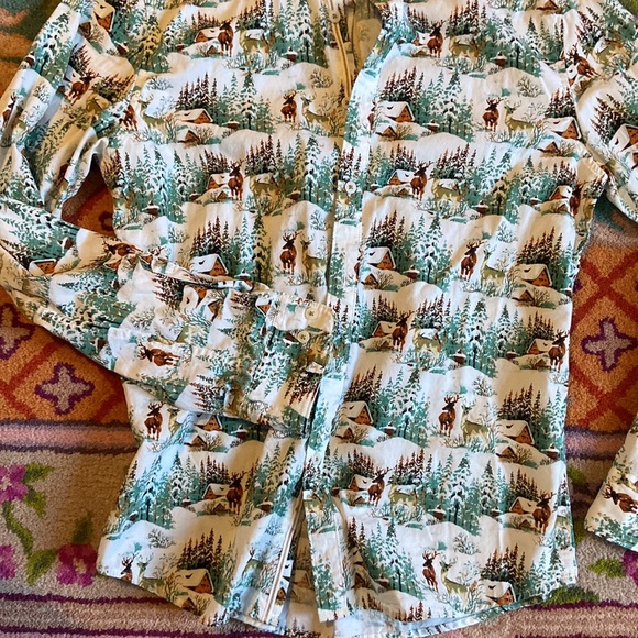 Happy holidays Fun Print button down longsleeve shirt - Picture 3 of 3